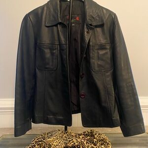 Women’s Black Fitted Leather Jacket